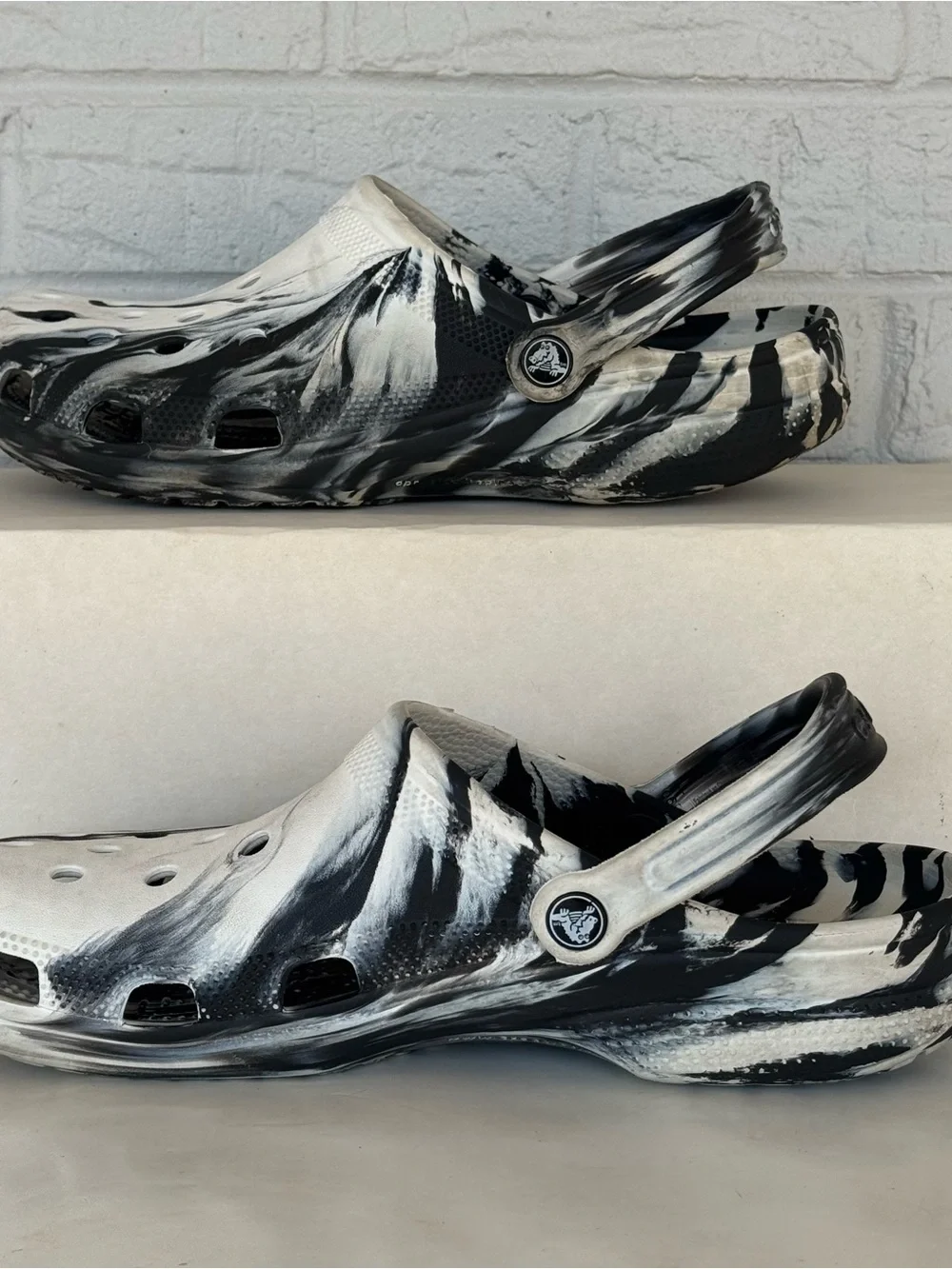 Marble Crocs Classic Clogs Men's 11